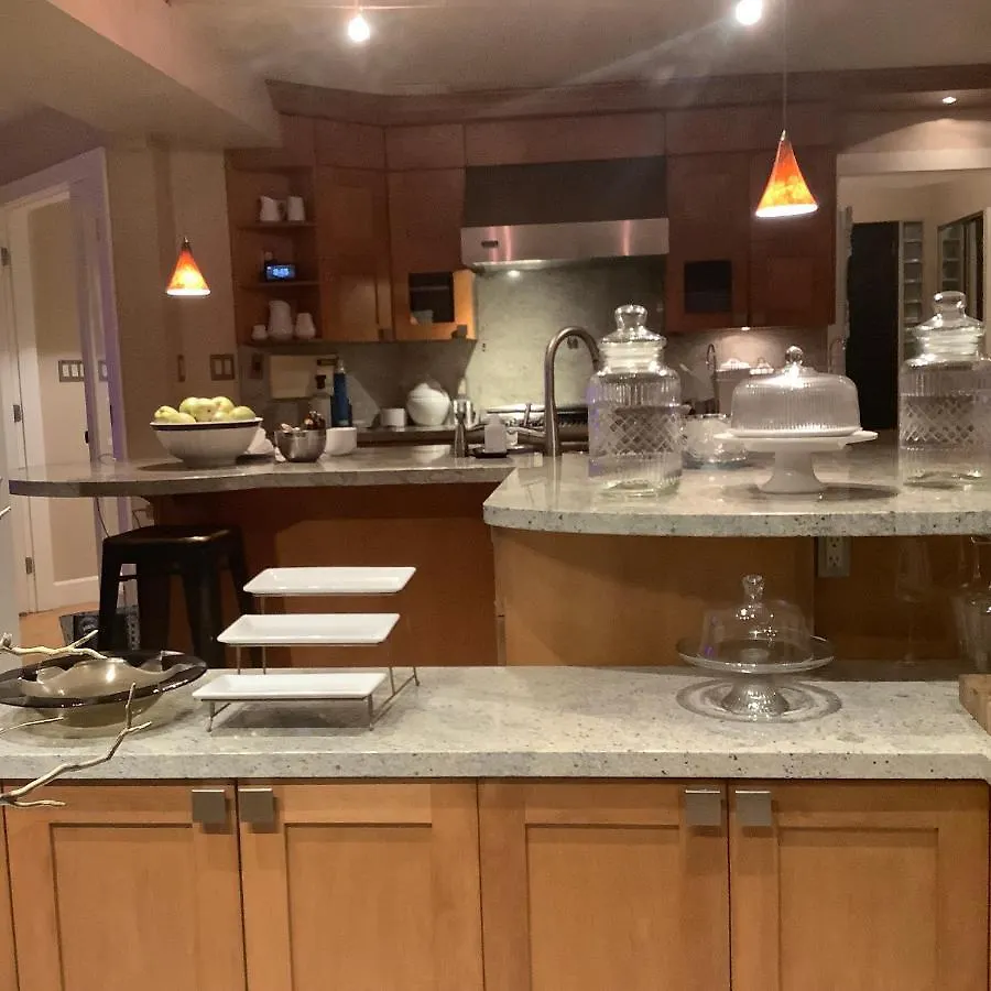 Suite Smart Vancouver Canada